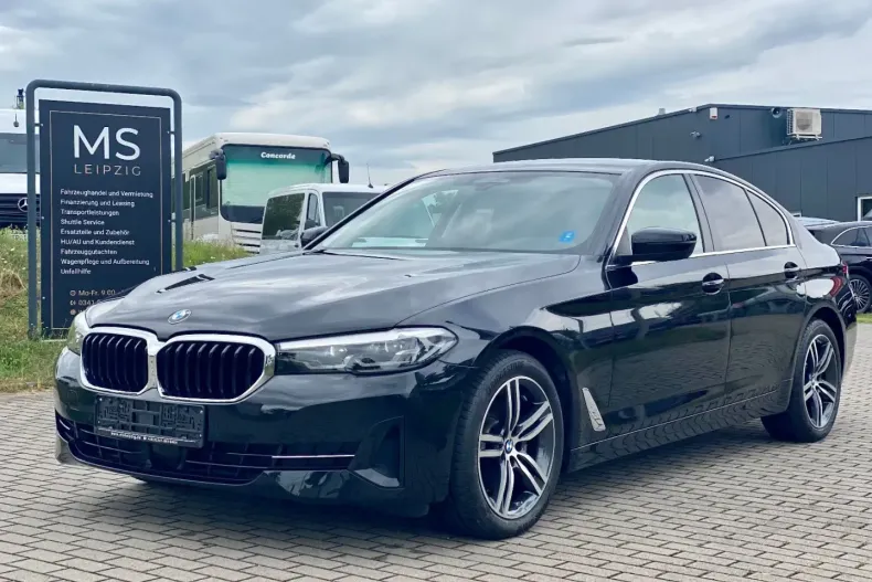 BMW 520 din 2022 cu 57.640 km - oferta BMW162307 - foto 1