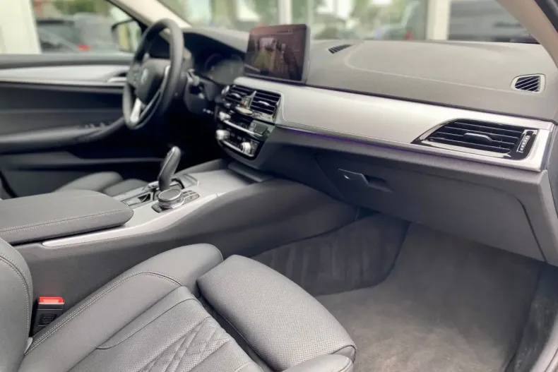 BMW 520 din 2022 cu 57.640 km - oferta BMW162307 - foto 9