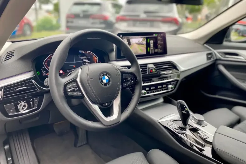 BMW 520 din 2022 cu 57.640 km - oferta BMW162307 - foto 13