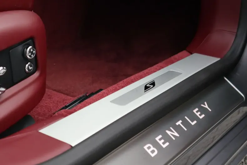 Bentley Flying Spur din 2023 cu 7.900 km - oferta BEN162308 - foto 26