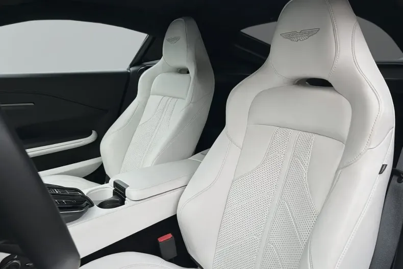 Aston Martin V8 Vantage din 2024 cu 10.000 km - oferta AST162309 - foto 20