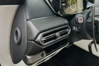 Aston Martin V8 Vantage din 2024 cu 10.000 km - oferta AST162309 - foto 23