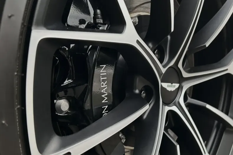 Aston Martin V8 Vantage din 2024 cu 10.000 km - oferta AST162309 - foto 32