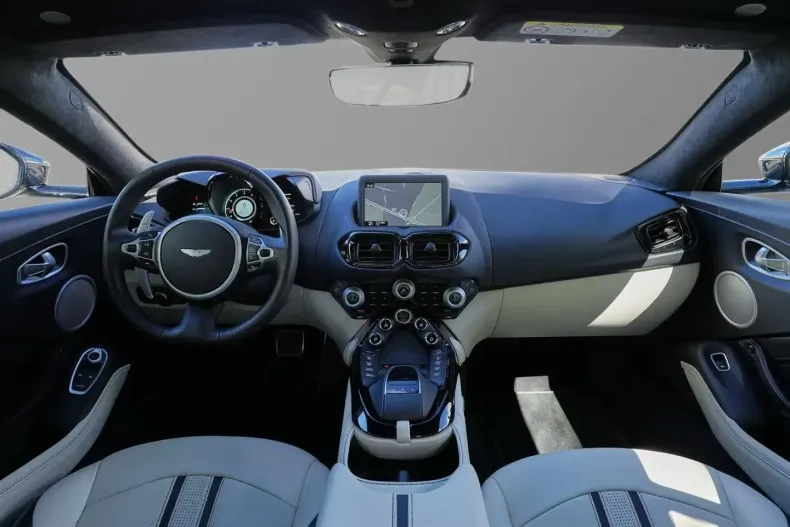 Aston Martin V8 Vantage din 2022 cu 5.138 km - oferta AST162311 - foto 18