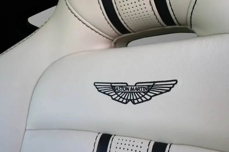 Aston Martin V8 Vantage din 2022 cu 5.138 km - oferta AST162311 - foto 21