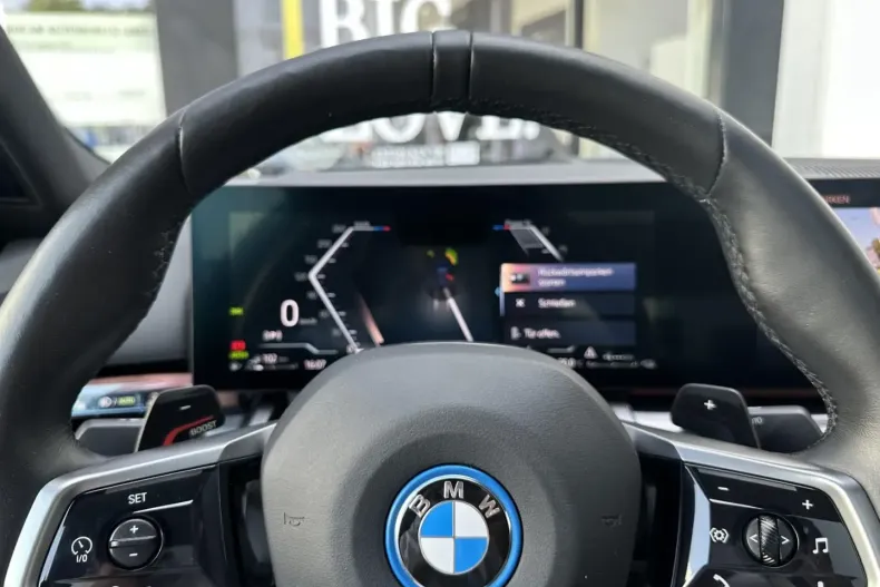 BMW 550 din 2024 cu 41.508 km - oferta BMW162318 - foto 16