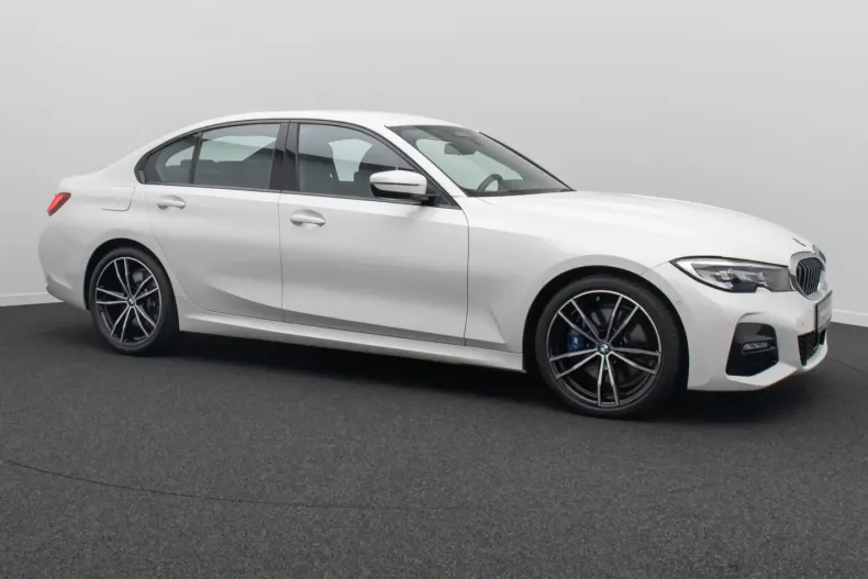 BMW 330 din 2021 cu 20.503 km - oferta BMW162321 - foto 3