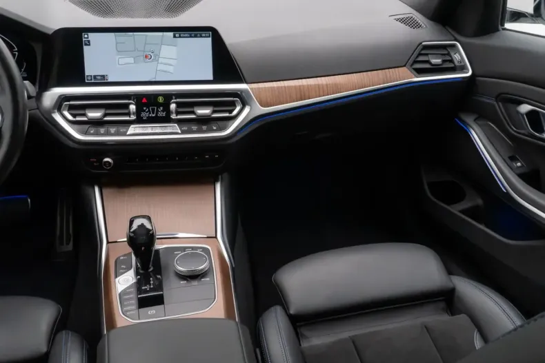 BMW 330 din 2021 cu 20.503 km - oferta BMW162321 - foto 26