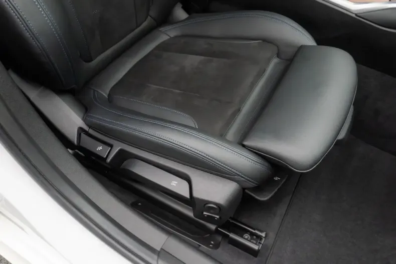 BMW 330 din 2021 cu 20.503 km - oferta BMW162321 - foto 37