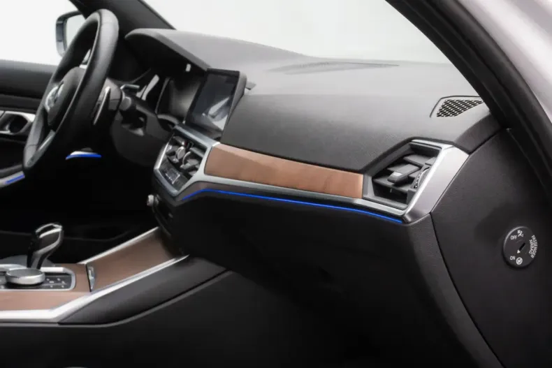 BMW 330 din 2021 cu 20.503 km - oferta BMW162321 - foto 39