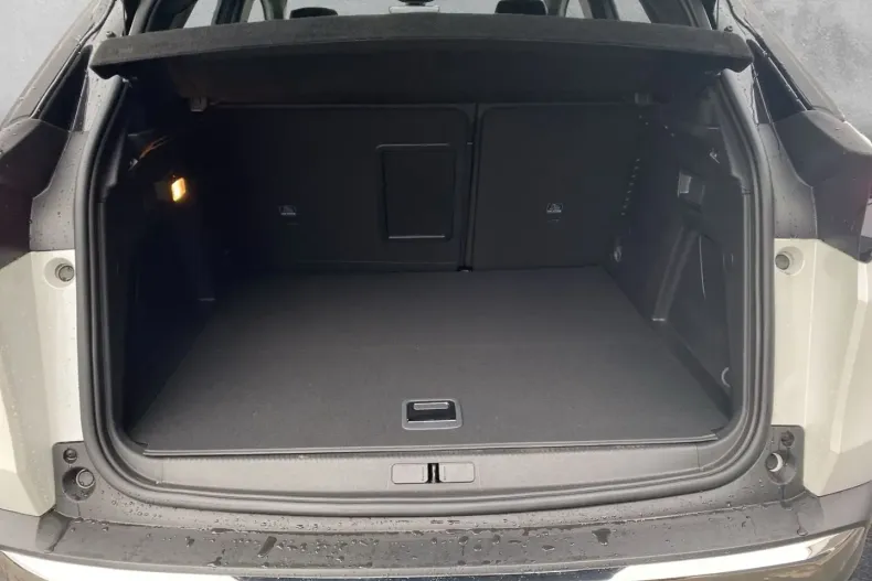 Peugeot 3008 din 2024 cu 9.500 km - oferta PEU162324 - foto 9