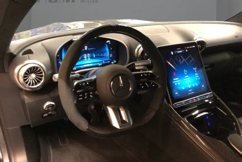 Mercedes-Benz AMG GT din 2024 cu 7.400 km - oferta MER162330 - foto 9