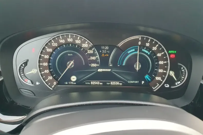 BMW 530 din 2020 cu 82.545 km - oferta BMW162335 - foto 14