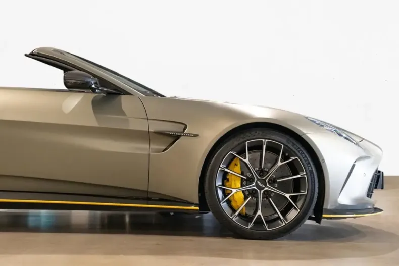 Aston Martin V8 Vantage din 2025 cu 4.902 km - oferta AST162336 - foto 12