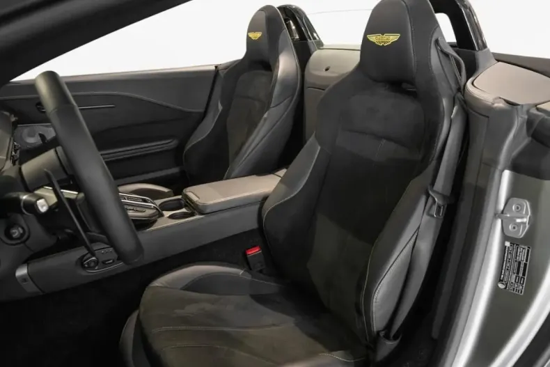 Aston Martin V8 Vantage din 2025 cu 4.902 km - oferta AST162336 - foto 24