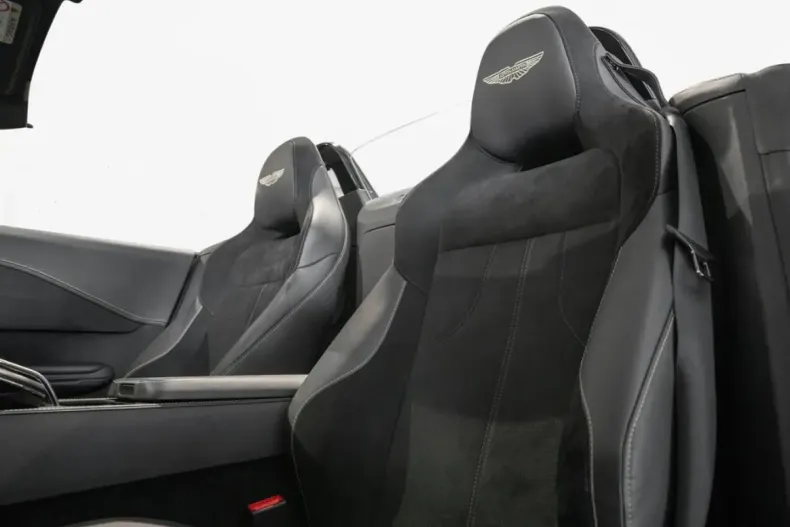 Aston Martin V8 Vantage din 2025 cu 4.902 km - oferta AST162336 - foto 25