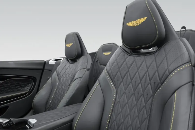 Aston Martin DB12 din 2025 cu 6.000 km - oferta AST162337 - foto 22