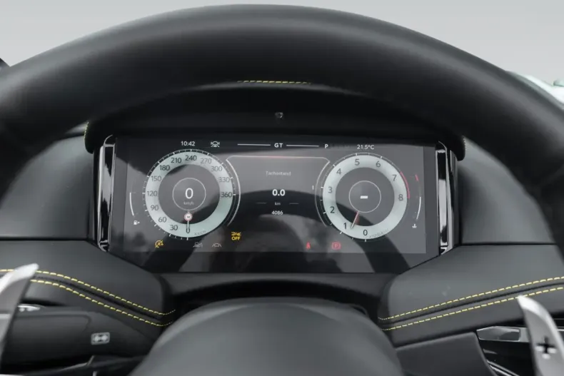 Aston Martin DB12 din 2025 cu 6.000 km - oferta AST162337 - foto 29