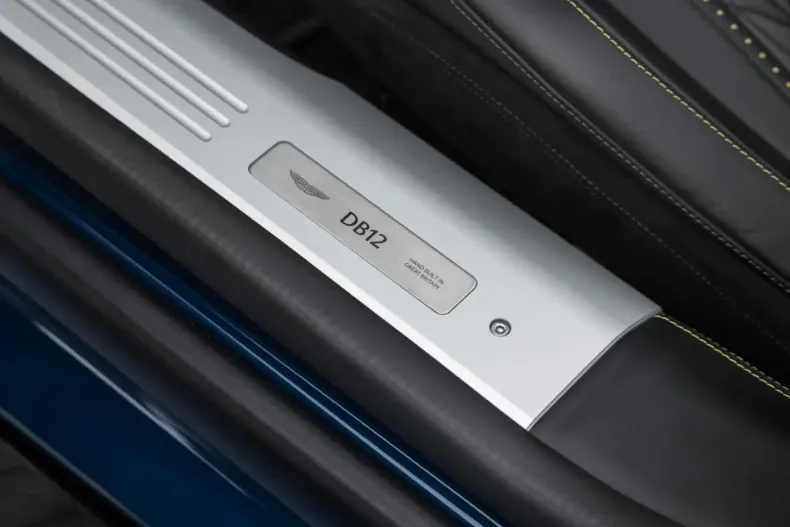Aston Martin DB12 din 2025 cu 6.000 km - oferta AST162337 - foto 38