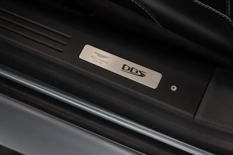 Aston Martin DBS din 2021 cu 41.250 km - oferta AST162341 - foto 21
