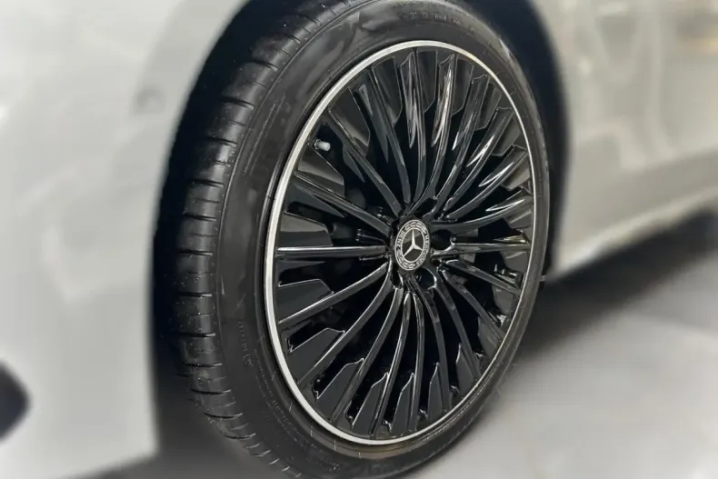 Mercedes-Benz E 450 din 2024 cu 15.144 km - oferta MER162346 - foto 4