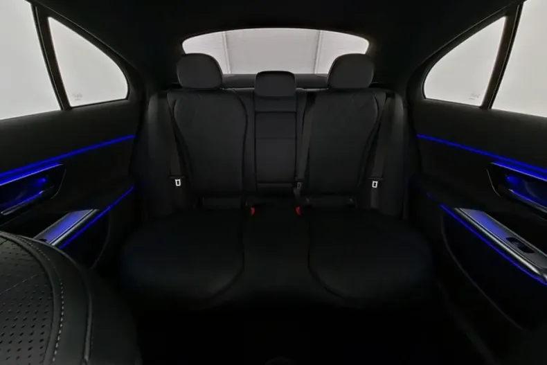 Mercedes-Benz E 450 din 2023 cu 19.977 km - oferta MER162348 - foto 7