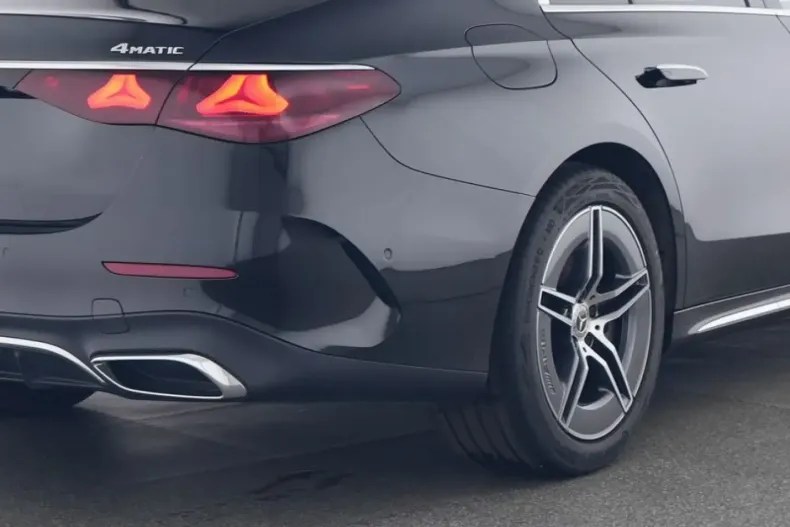 Mercedes-Benz E 450 din 2023 cu 19.977 km - oferta MER162348 - foto 9