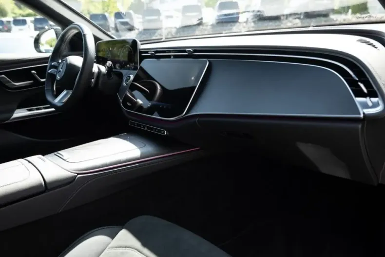 Mercedes-Benz E 450 din 2024 cu 19.329 km - oferta MER162351 - foto 2