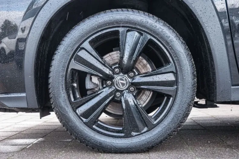 Lexus UX din 2021 cu 52.922 km - oferta LEX162354 - foto 8