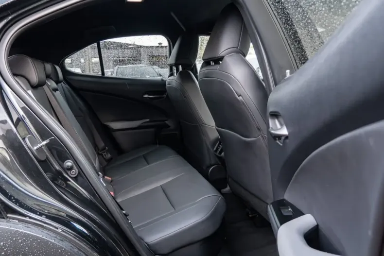 Lexus UX din 2021 cu 52.922 km - oferta LEX162354 - foto 12