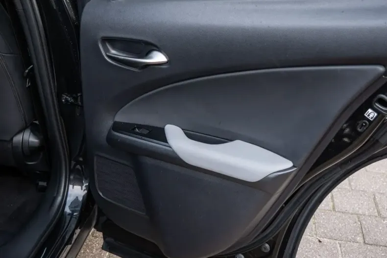 Lexus UX din 2021 cu 52.922 km - oferta LEX162354 - foto 16