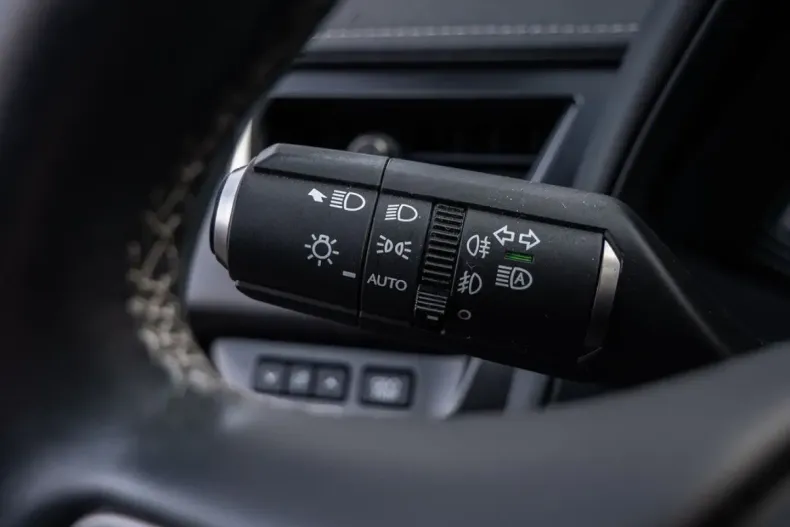 Lexus UX din 2021 cu 52.922 km - oferta LEX162354 - foto 33