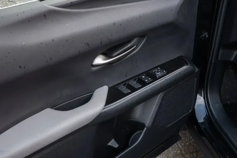 Lexus UX din 2021 cu 52.922 km - oferta LEX162354 - foto 40