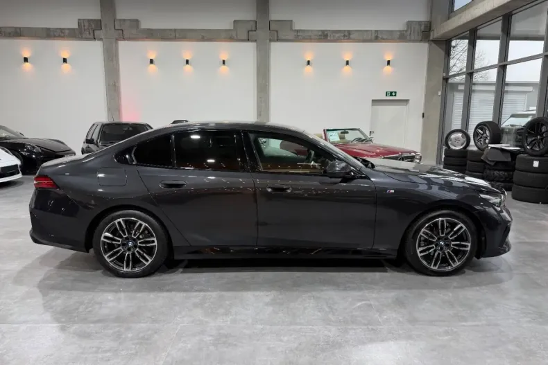 BMW 520 din 2025 cu 21.800 km - oferta BMW162371 - foto 5