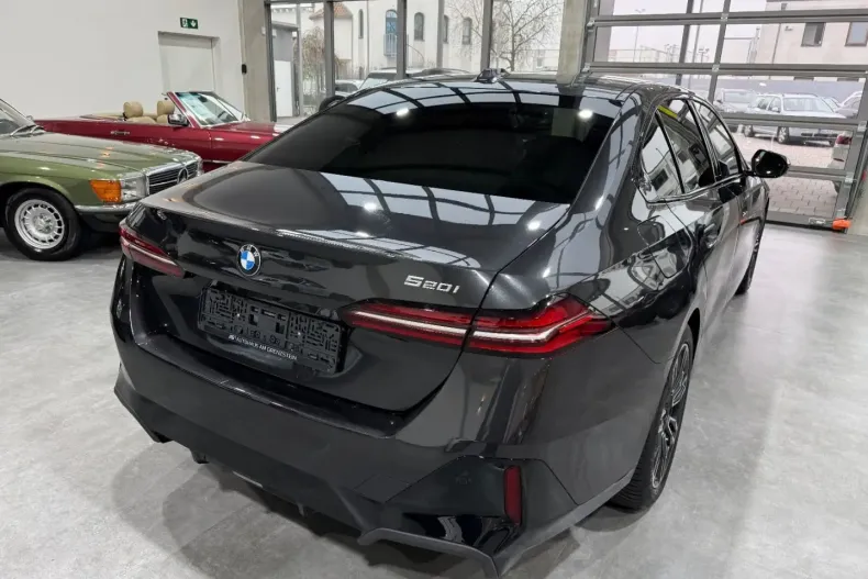 BMW 520 din 2025 cu 21.800 km - oferta BMW162371 - foto 7