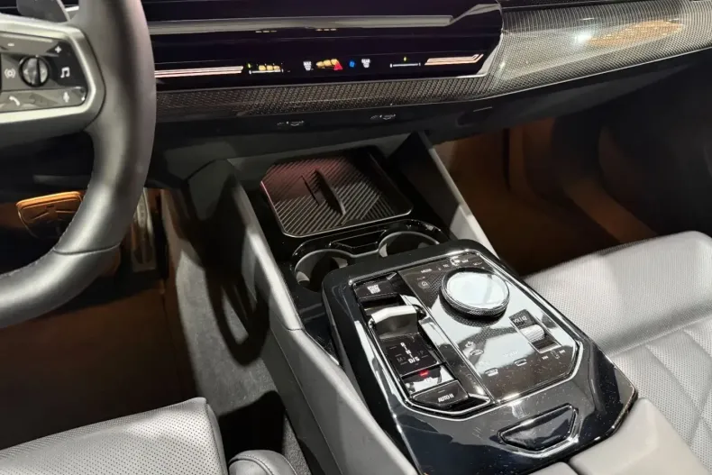 BMW 520 din 2025 cu 21.800 km - oferta BMW162371 - foto 28