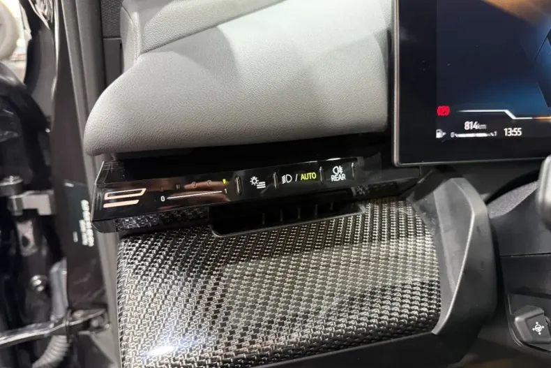 BMW 520 din 2025 cu 21.800 km - oferta BMW162371 - foto 31