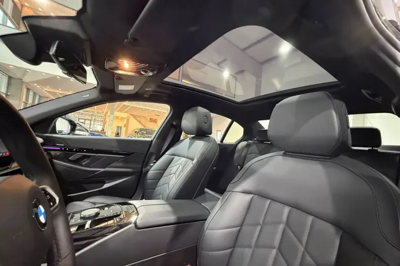 BMW 520 din 2025 cu 22.300 km - oferta BMW162372 - foto 23