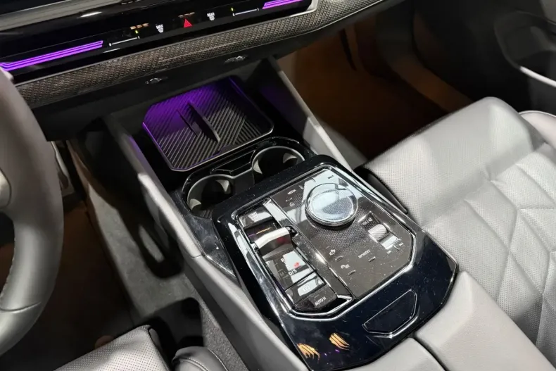 BMW 520 din 2025 cu 22.300 km - oferta BMW162372 - foto 28