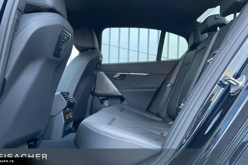 BMW 520 din 2024 cu 35.508 km - oferta BMW162389 - foto 8