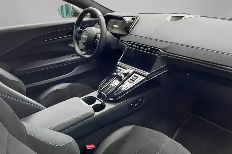 Aston Martin V8 Vantage din 2024 cu 5.400 km - oferta AST162392 - foto 18