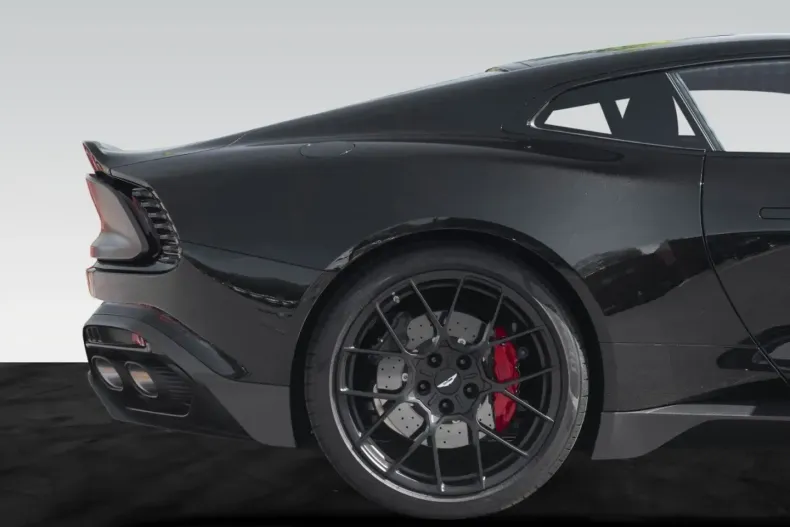 Aston Martin Vanquish din 2025 cu 7.500 km - oferta AST162394 - foto 10