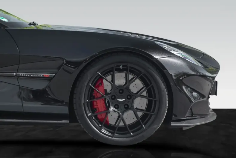 Aston Martin Vanquish din 2025 cu 7.500 km - oferta AST162394 - foto 11