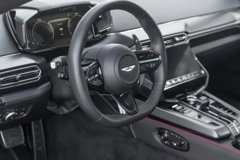 Aston Martin Vanquish din 2025 cu 7.500 km - oferta AST162394 - foto 17