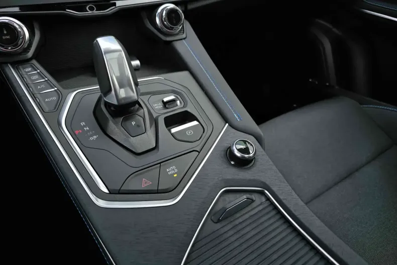 Lynk&Co 01 din 2024 cu 56 km - oferta LYN162395 - foto 12