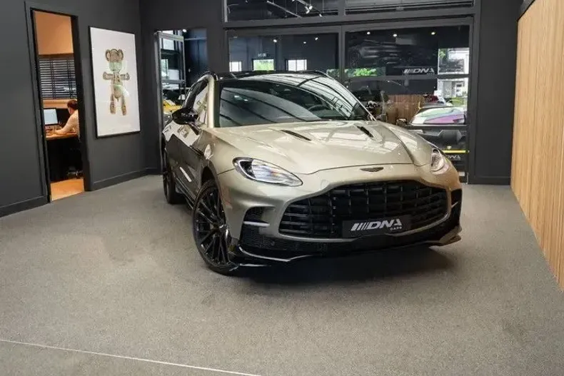 Aston Martin DBX din 2023 cu 26.335 km - oferta AST162397 - foto 2