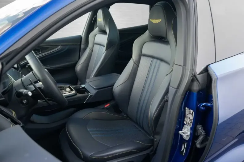 Aston Martin DBX din 2024 cu 18.290 km - oferta AST162400 - foto 20