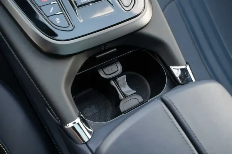 Aston Martin DBX din 2024 cu 18.290 km - oferta AST162400 - foto 32