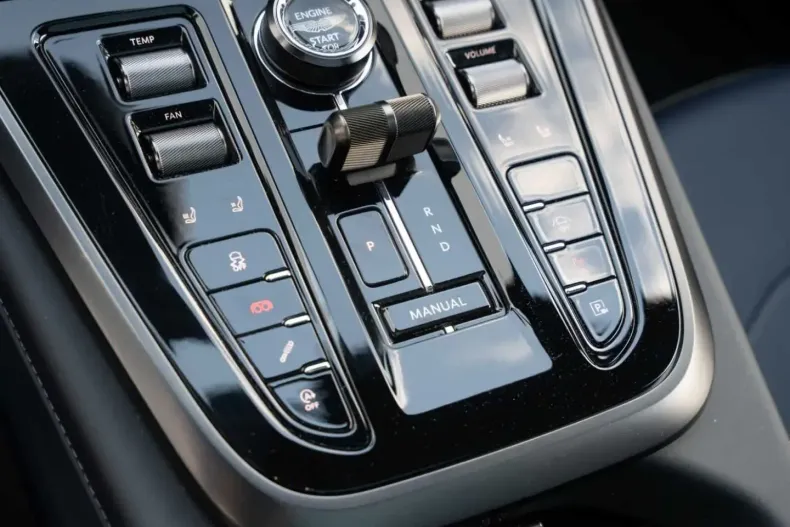 Aston Martin DBX din 2024 cu 18.290 km - oferta AST162400 - foto 33