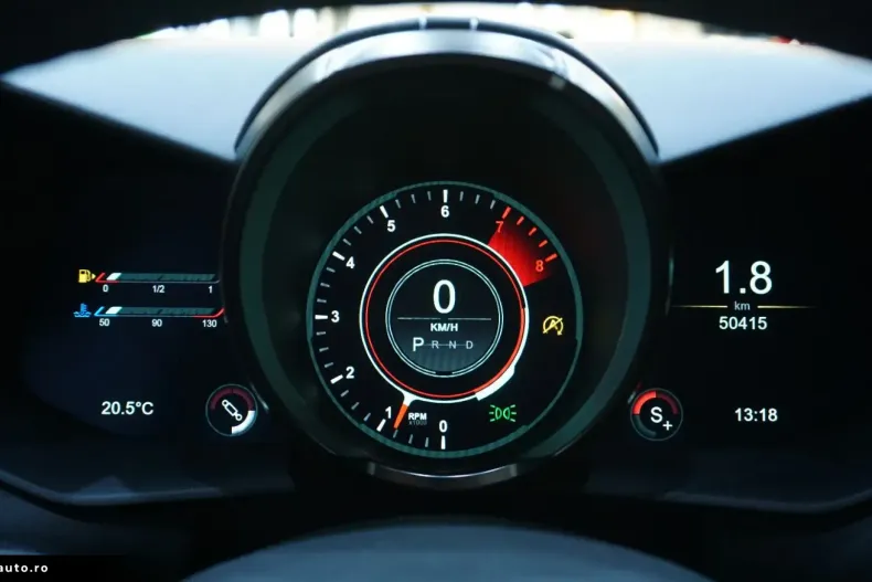 Aston Martin V8 Vantage din 2021 cu 50.415 km - oferta AST162401 - foto 28